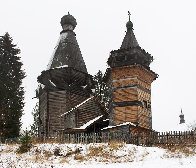 Церковь Николая Чудотворца, Согиницы (Подпорожский район, Ленинградская область). фасады, Вид от реки