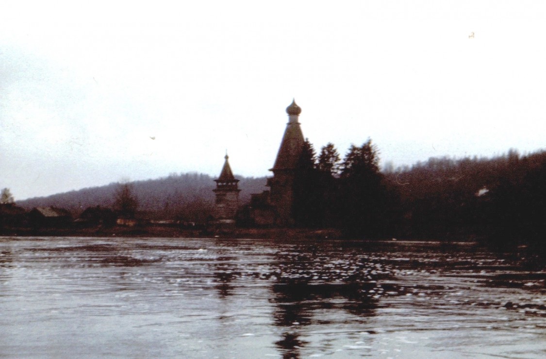 Согиницы. Церковь Николая Чудотворца. общий вид в ландшафте