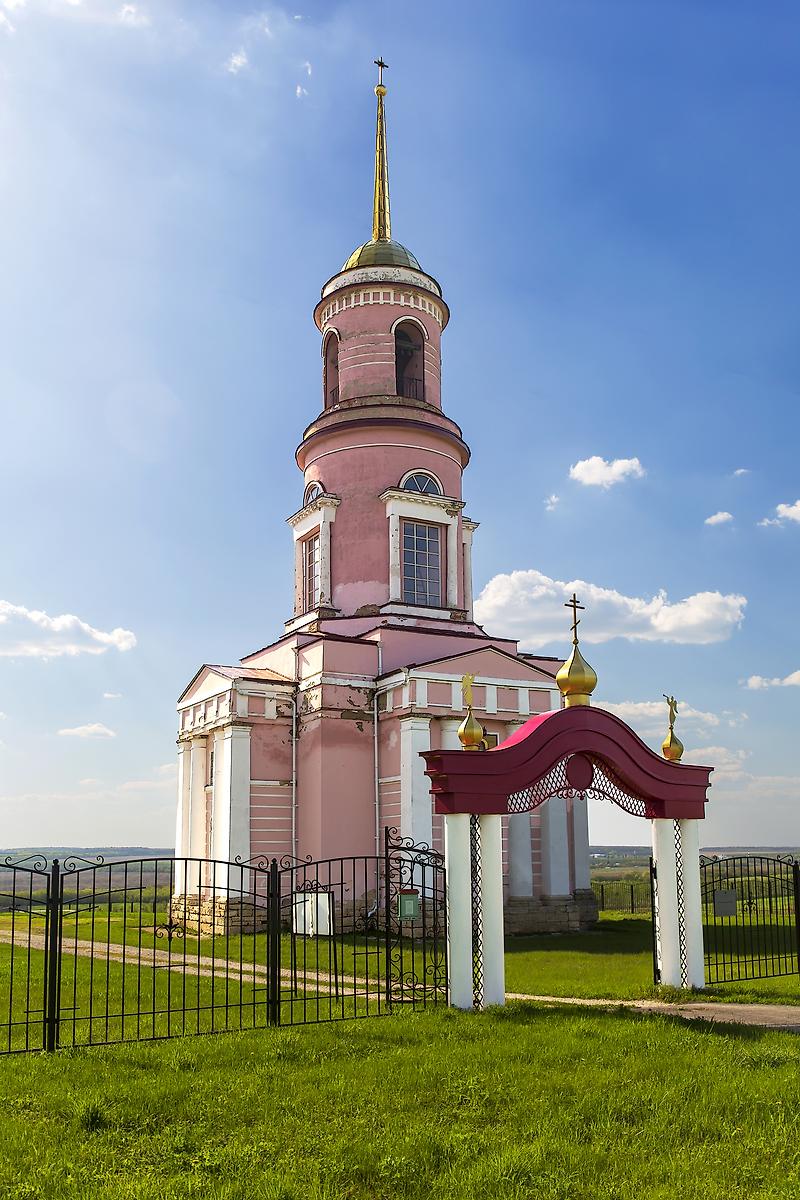 общий вид в ландшафте. Церковь Митрофана Воронежского, Кашары (Задонский район, Липецкая область)