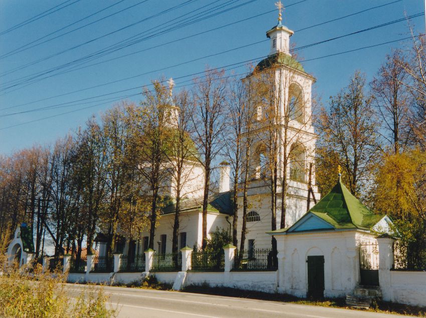 Братовщина. Церковь Благовещения Пресвятой Богородицы. фасады