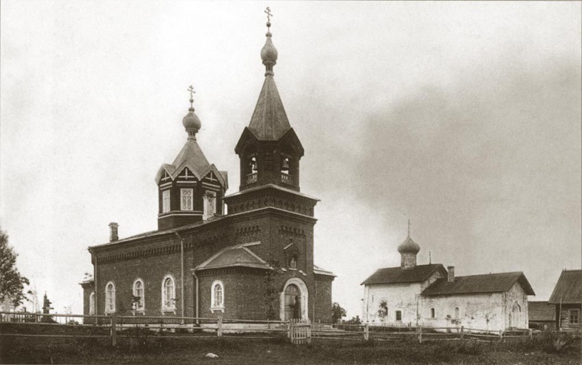 Храмовый комплекс. Церкви Василия Великого и Преображения Господня, Чернавино (Волховский район, Ленинградская область). архивная фотография, 1892 с сайта https://pastvu.com/p/411247