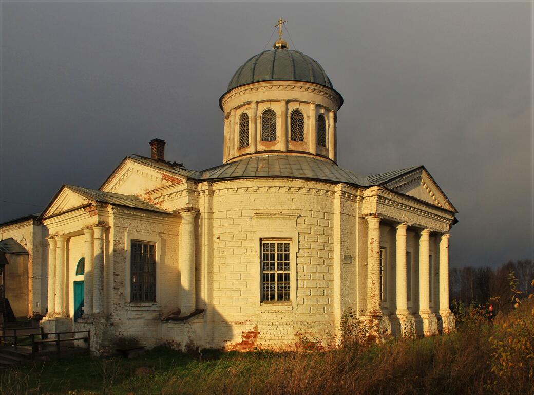 Солигалич. Церковь Спаса Преображения. фасады