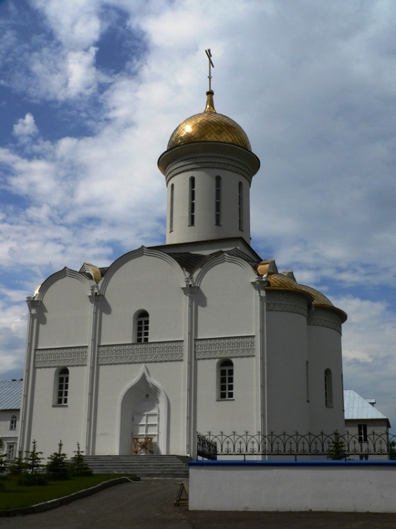 Кировский район. Успенский Зилантов монастырь. Собор Троицы Живоначальной. фасады