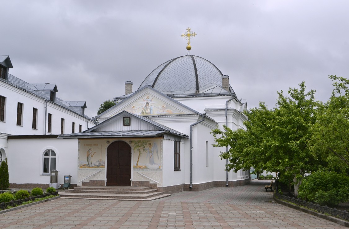 Могилёв. Никольский монастырь. Церковь Онуфрия Великого. фасады