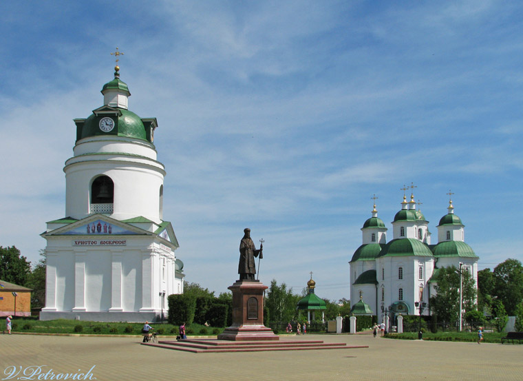 Храмовый комплекс. Спасо-Преображенского собора и Николаевской церкви, Прилуки (Прилуцкий район, Украина, Черниговская область). общий вид в ландшафте