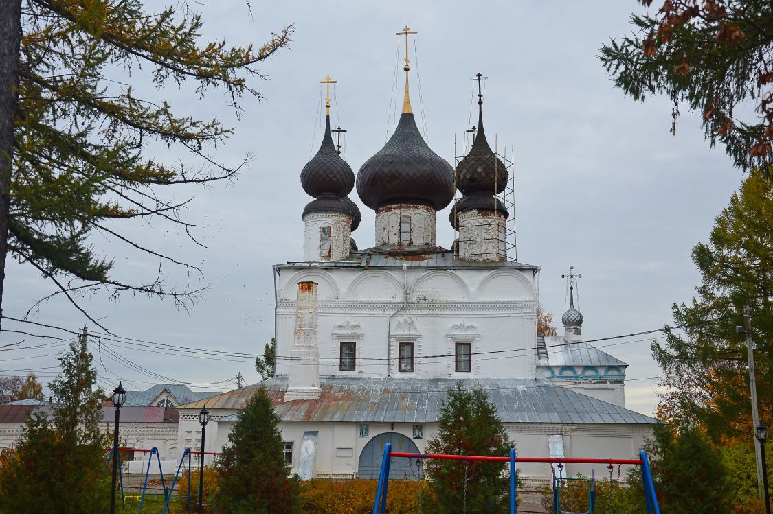 Лух. Церковь Воскресения Христова. фасады