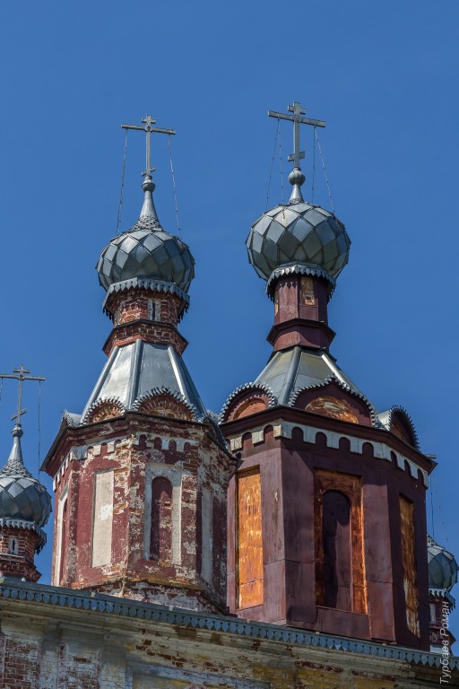 Церковь Вознесения Господня, Парское (Родниковский район, Ивановская область). архитектурные детали