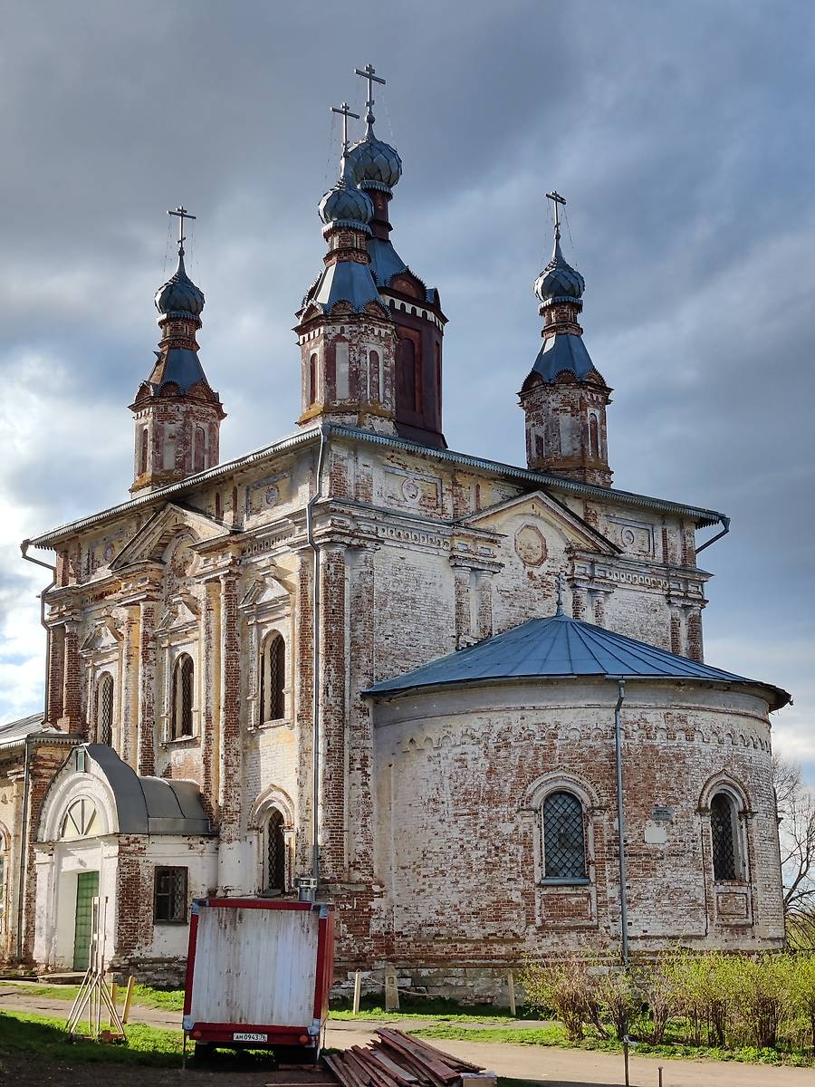 Общий вид с Юго-Востока, фасады. Церковь Вознесения Господня, Парское (Родниковский район, Ивановская область)