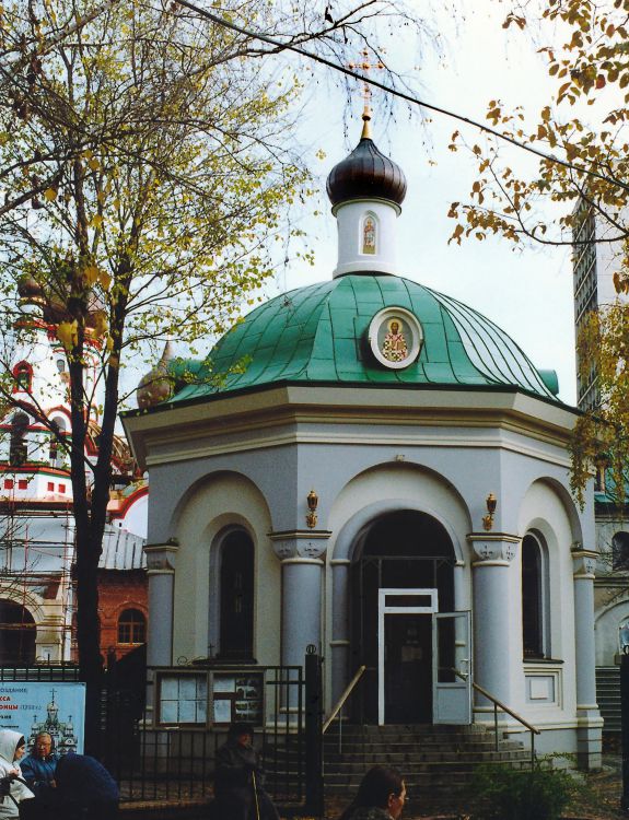 Часовня Сошествия Святого Духа в Старых Черёмушках, Академический (Юго-Западный административный округ (ЮЗАО), г. Москва). фасады