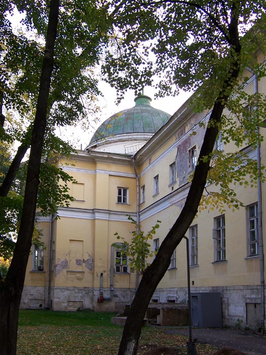 Даниловский. Домовая церковь Павла при Павловской (4-й городской) больнице. фасады