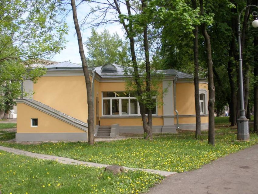 Домовая церковь Григория Неокесарийского при Павловской (4-й городской) больнице, Даниловский (Южный административный округ (ЮАО), г. Москва). фасады, Южный  фасад