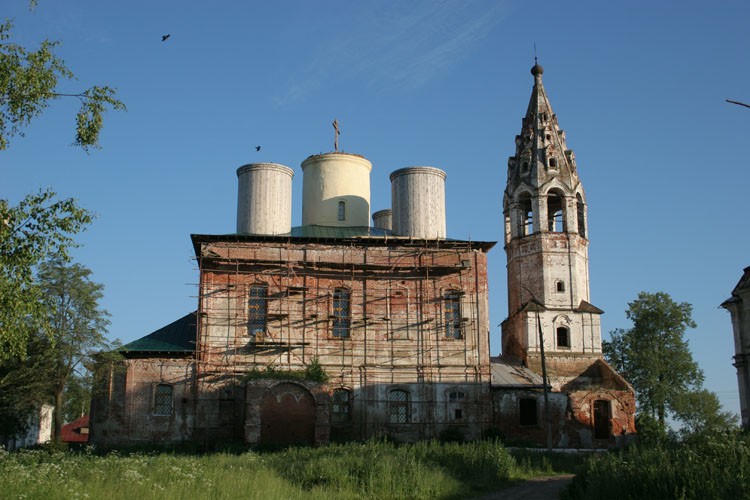 Поречье-Рыбное. Церковь Петра и Павла. фасады