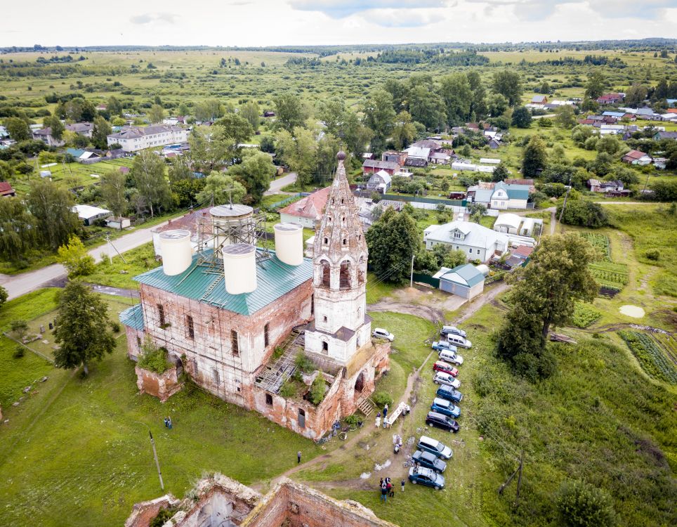 Поречье-Рыбное. Церковь Петра и Павла. фасады