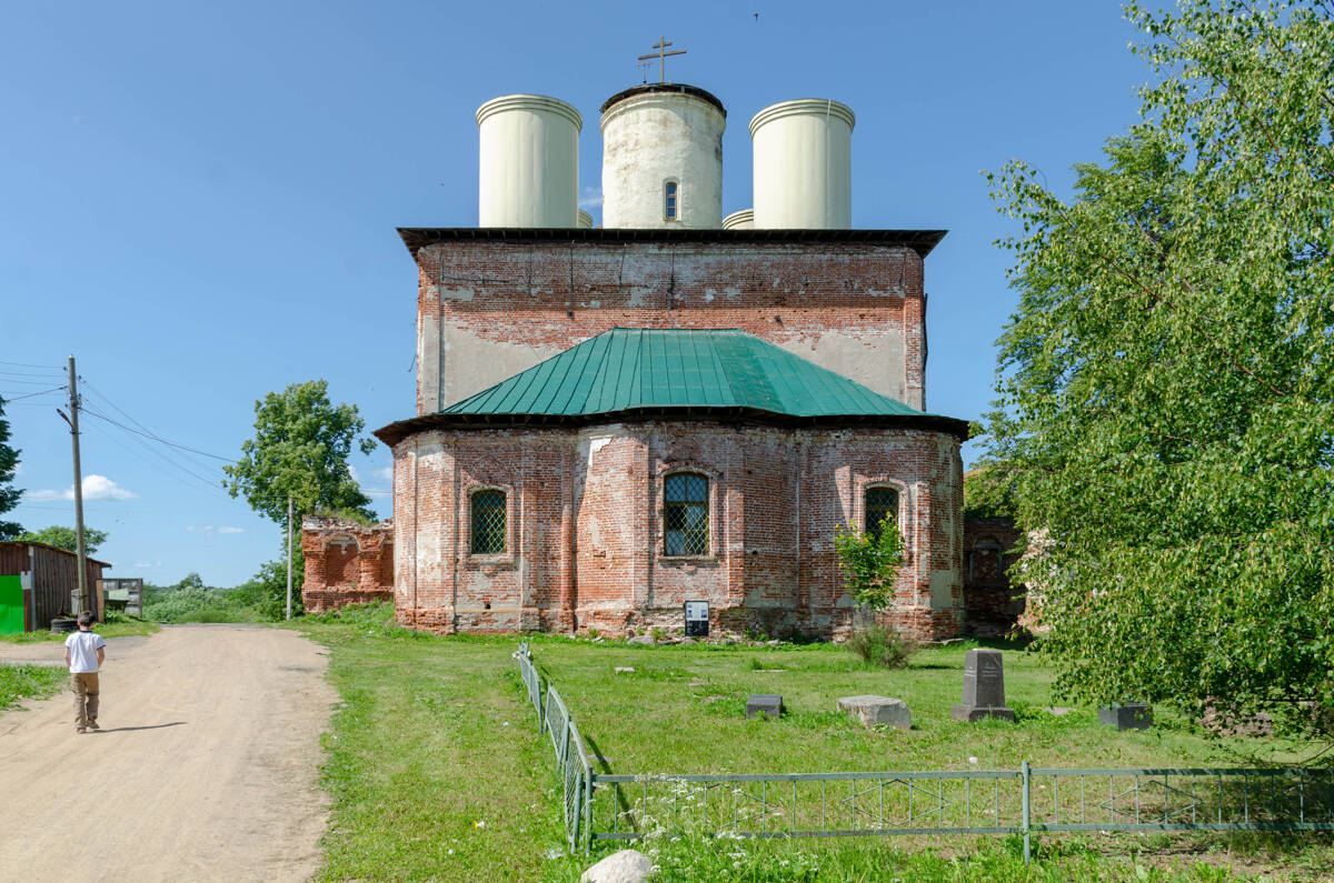 Церковь Петра и Павла, Поречье-Рыбное (Ростовский район, Ярославская область). фасады