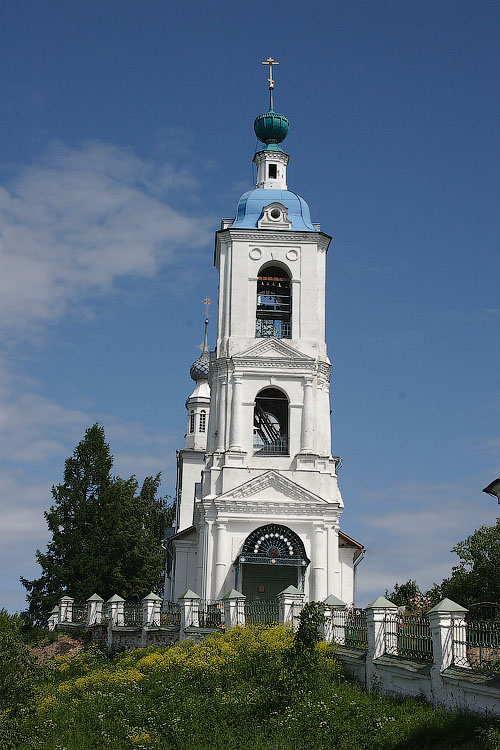 Церковь Покрова Пресвятой Богородицы, Толгоболь (Ярославский район, Ярославская область). фасады