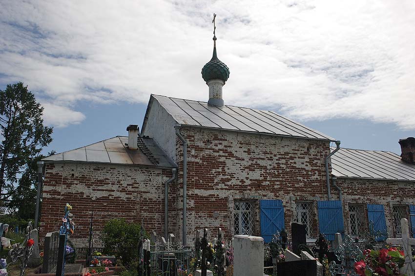 Церковь Троицы Живоначальной, Толгоболь (Ярославский район, Ярославская область). фасады