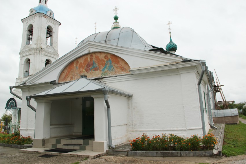 Церковь Троицы Живоначальной, Толгоболь (Ярославский район, Ярославская область). архитектурные детали