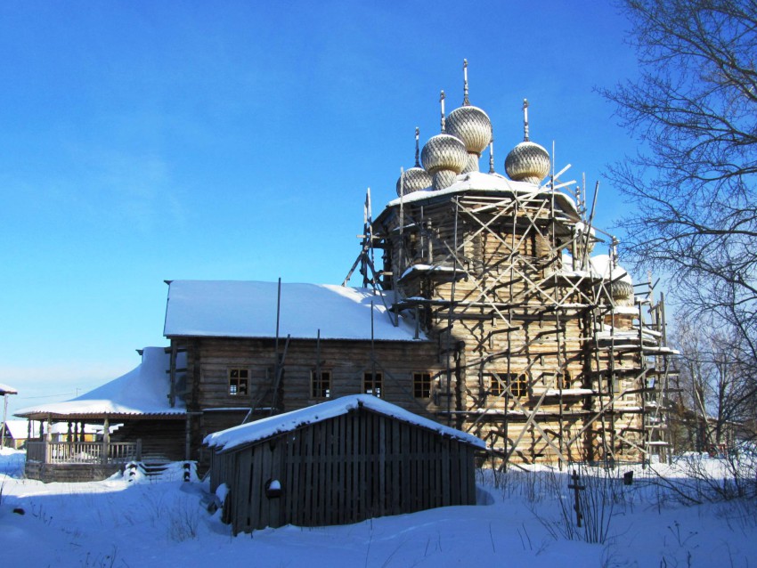 Столетовская (Лядины). Лядинский погост. Церковь Богоявления Господня. фасады, вид с юга