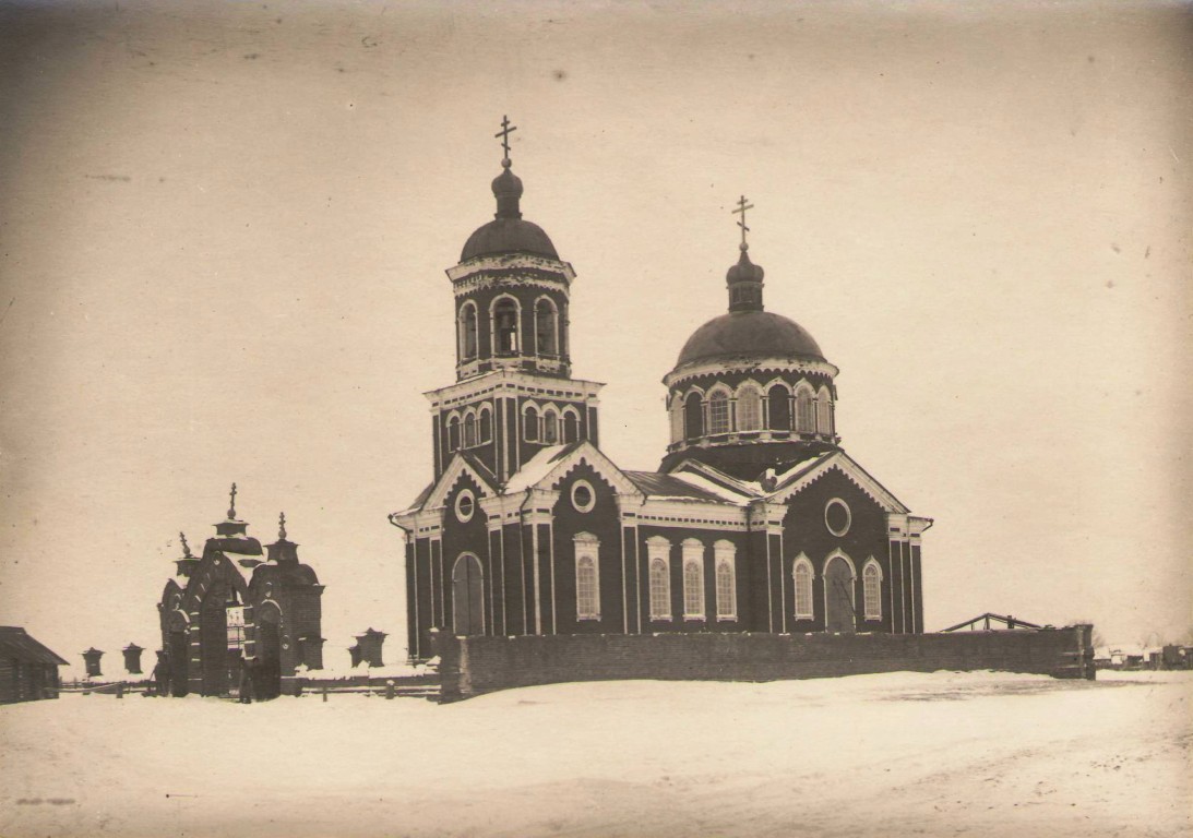 Церковь Покрова Пресвятой Богородицы, Каргаполье (Каргапольский район, Курганская область). архивная фотография, Фото 1924 года из фондов Шадринского краеведческого музея им. В.П. Бирюкова. Автор Б.Н. Лундин