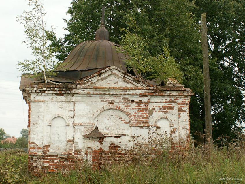 Порздни. Храмовый комплекс. Церкви Успения Пресвятой Богородицы и Спаса Преображения. дополнительная информация, Угловая часовня