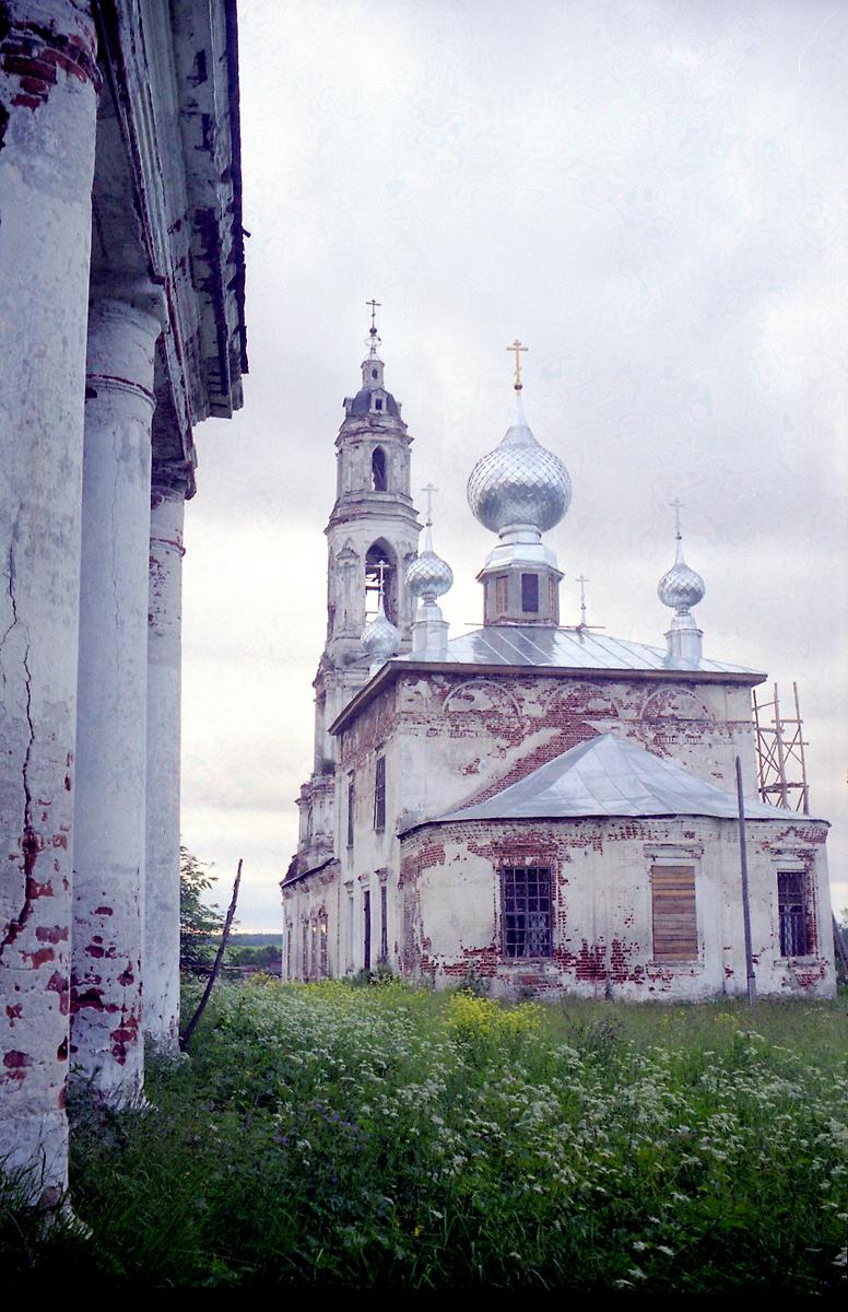 фасады. Храмовый комплекс. Церкви Успения Пресвятой Богородицы и Преображения Господня, Порздни (Лухский район, Ивановская область)