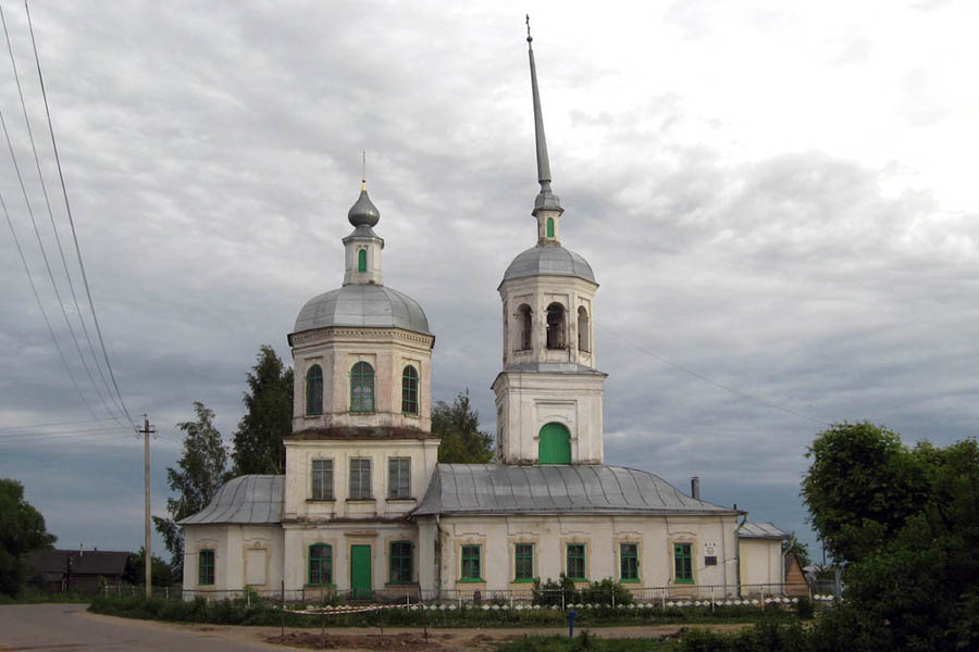 Кашин. Церковь Петра и Павла. фасады