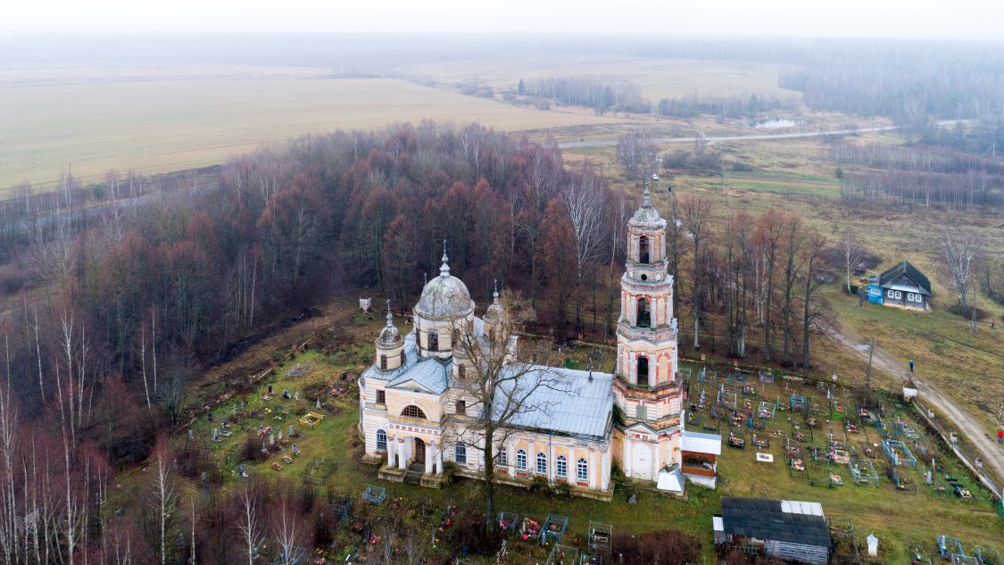 Церковь Воскресения Христова, Воскресенское Старое (Лухский район, Ивановская область). общий вид в ландшафте