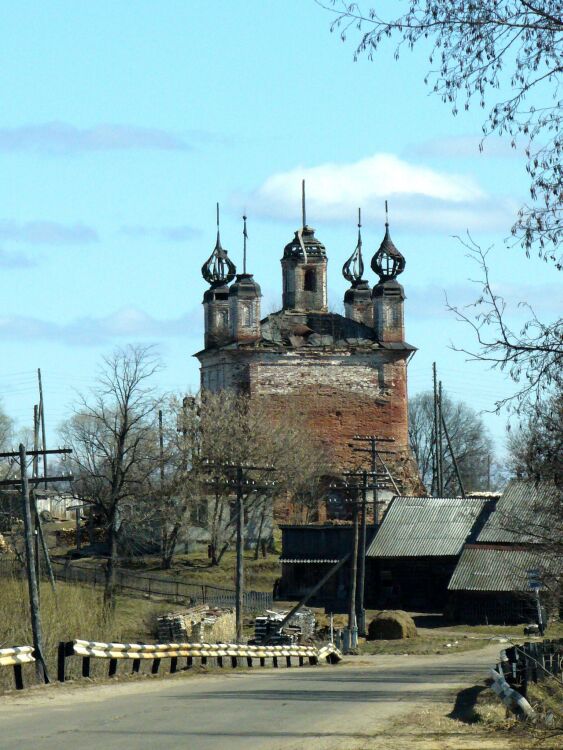Церковь Благовещения Пресвятой Богородицы, Благовещенье (Лухский район, Ивановская область). общий вид в ландшафте