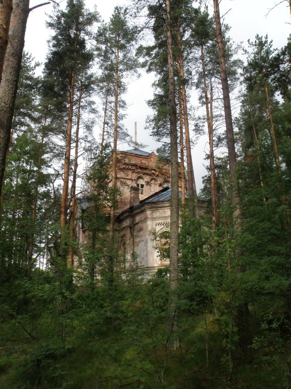 Церковь Михаила Архангела, Зажупанье (Сланцевский район, Ленинградская область). фасады
