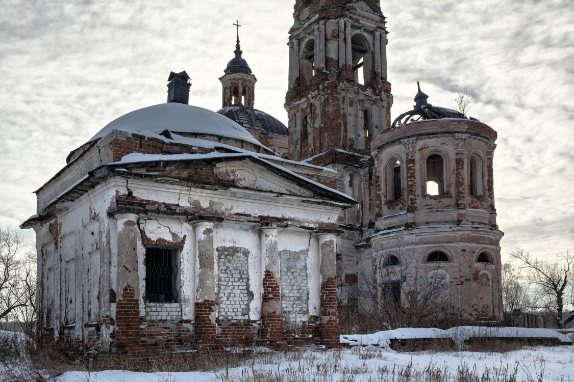 Першинское (Першино). Церковь Покрова Пресвятой Богородицы. фасады