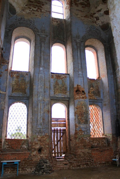 Церковь Трех Святителей, Карачельское (Шумихинский район, Курганская область). интерьер и убранство