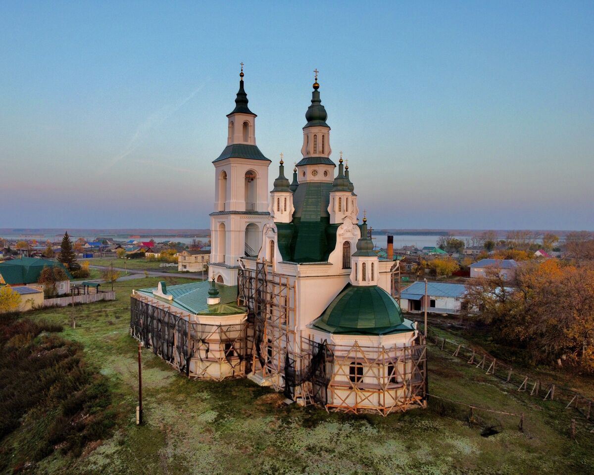 Церковь Трех Святителей, Карачельское (Шумихинский район, Курганская область). документальные фотографии, Вид с ЮВ