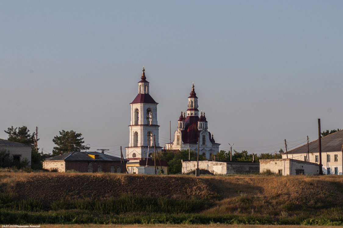 Церковь Флора и Лавра, Белоярское (Щучанский район, Курганская область). общий вид в ландшафте