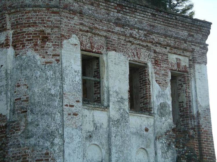 Церковь Димитрия Солунского, Воскресенское, урочище (Заволжский район, Ивановская область). архитектурные детали