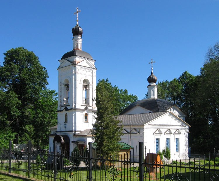 Середниково. Церковь Алексия, митрополита Московского. фасады