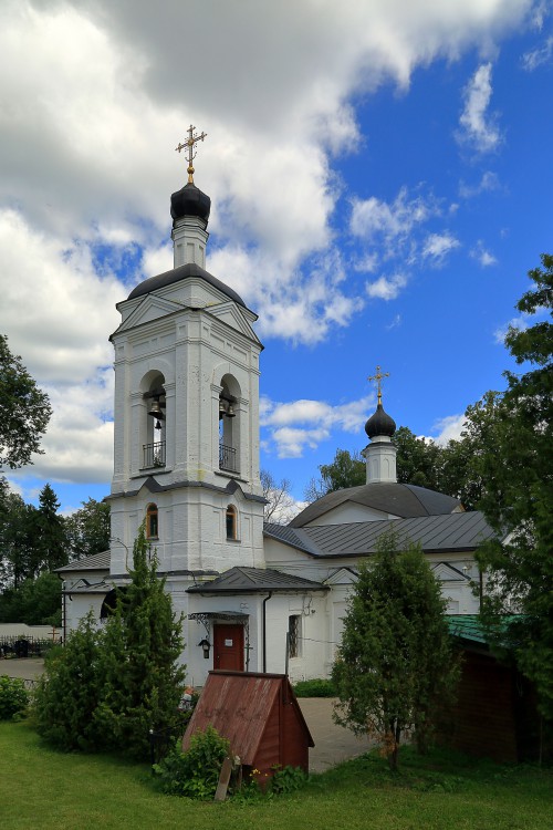 Середниково. Церковь Алексия, митрополита Московского. интерьер и убранство, Храм Святителя Алексия в Середниково