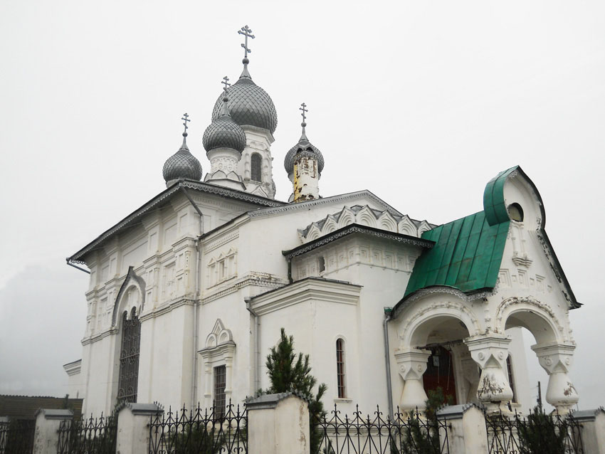 Церковь Троицы Живоначальной, Новые Горки (Лежневский район, Ивановская область). общий вид в ландшафте