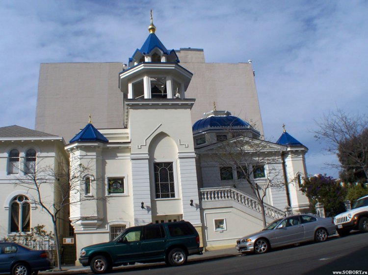 Собор Троицы Живоначальной, Сан-Франциско (Калифорния, США). фасады
