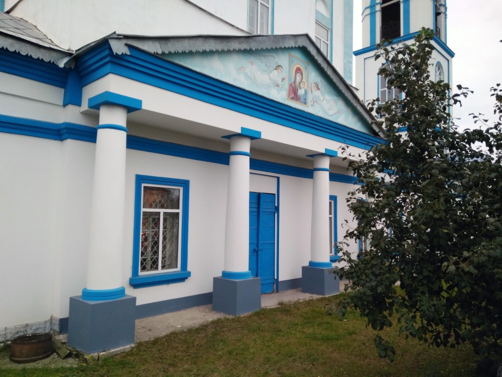 Собор Казанской иконы Божией Матери, Сасово (Сасовский район и г. Сасово, Рязанская область). архитектурные детали, Портик северного фасада основного объема храма