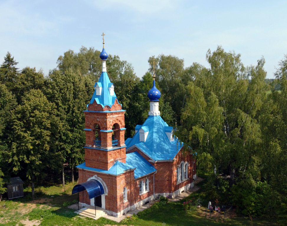 Церковь Грузинской иконы Божией Матери, Горбасьево (Конаковский район, Тверская область). общий вид в ландшафте