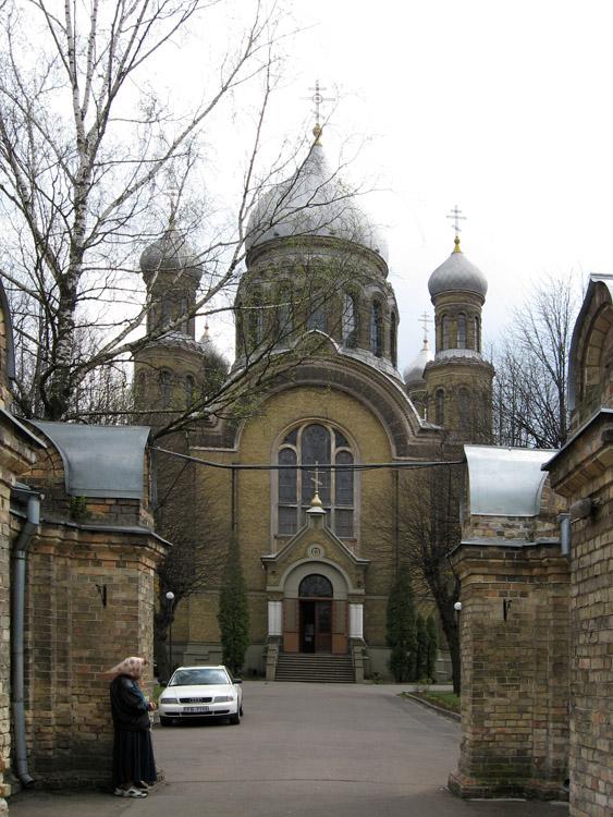 Рига. Собор Троицы Живоначальной. фасады, Общий вид со стороны главного входа