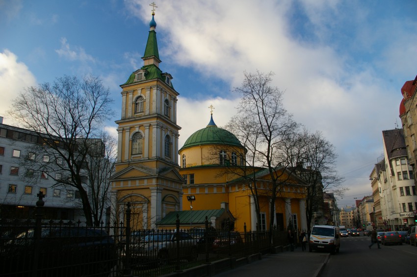 Рига. Церковь Александра Невского в честь победы России над Наполеоном. фасады