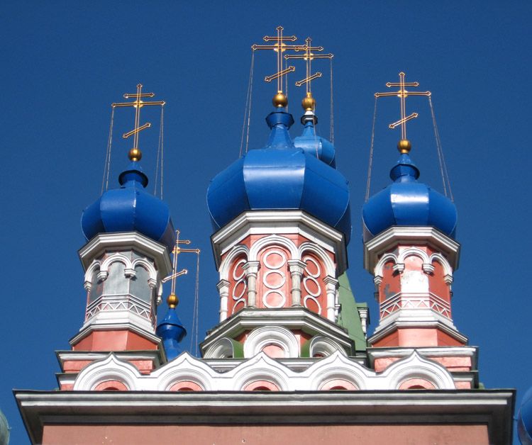 Церковь Троицы Живоначальной, Рига (Рига, город, Латвия). архитектурные детали, Завершение основного объема