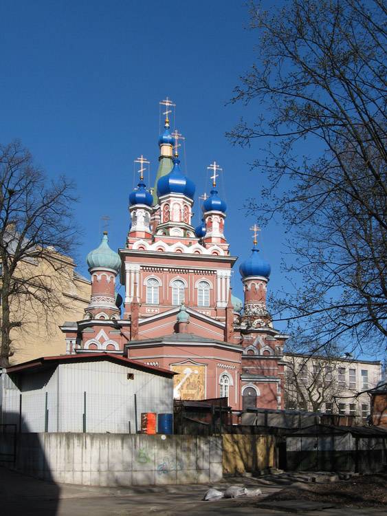Рига. Церковь Троицы Живоначальной. фасады, Вид с востока