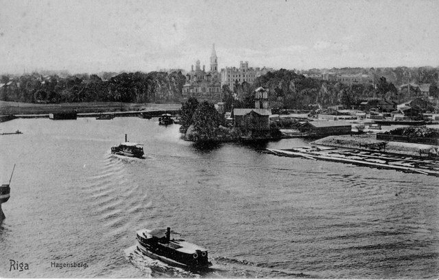 Церковь Троицы Живоначальной, Рига (Рига, город, Латвия). архивная фотография, Общий вид в контексте застройки. источник : http://forum.myriga.info/index.php?showtopic=3995&mode=threaded&pid=94302