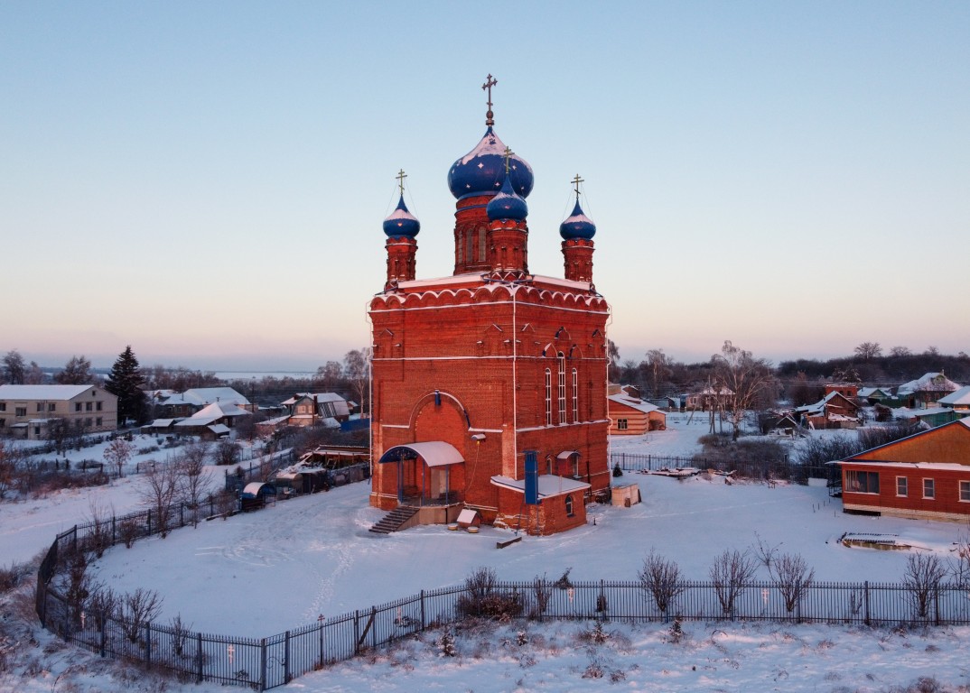 Церковь Владимирской иконы Божией Матери, Никольское (Лысковский район, Нижегородская область). общий вид в ландшафте