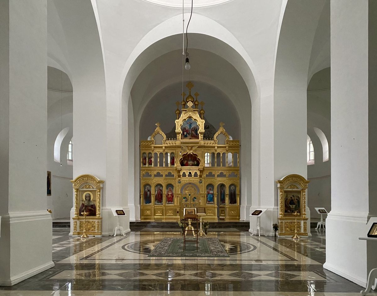 Церковь Рождества Пресвятой Богородицы (новая), Пенино (Сланцевский район, Ленинградская область). интерьер и убранство, Интерьер, общий вид