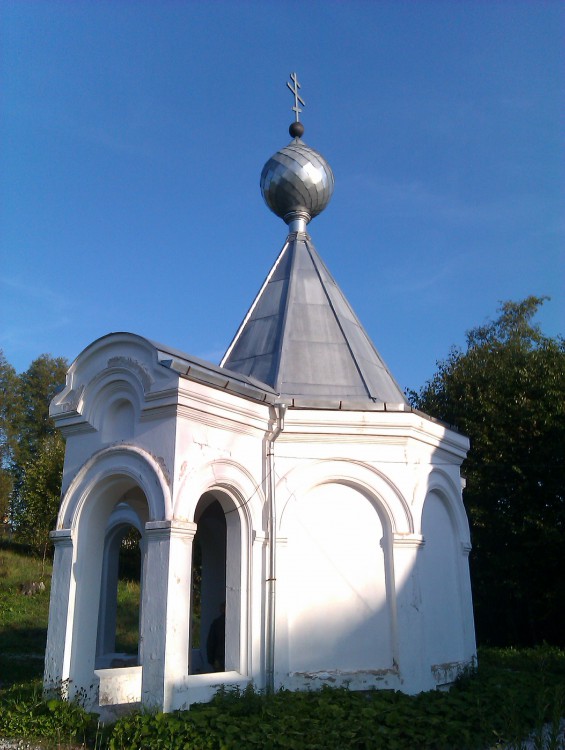 Часовня Параскевы Пятницы, Пенино (Сланцевский район, Ленинградская область). фасады