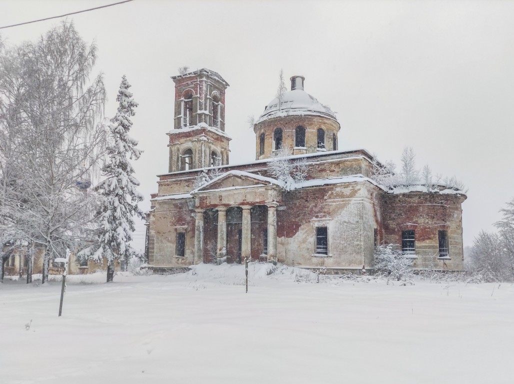 Микшино. Церковь Троицы Живоначальной. фасады, Вид с юго-востока