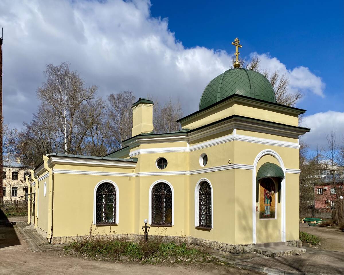 Церковь Пантелеимона Целителя при Городской больнице №38, Пушкин (Царское Село) (Санкт-Петербург, Пушкинский район, г. Санкт-Петербург). фасады, Вид с ЮВ